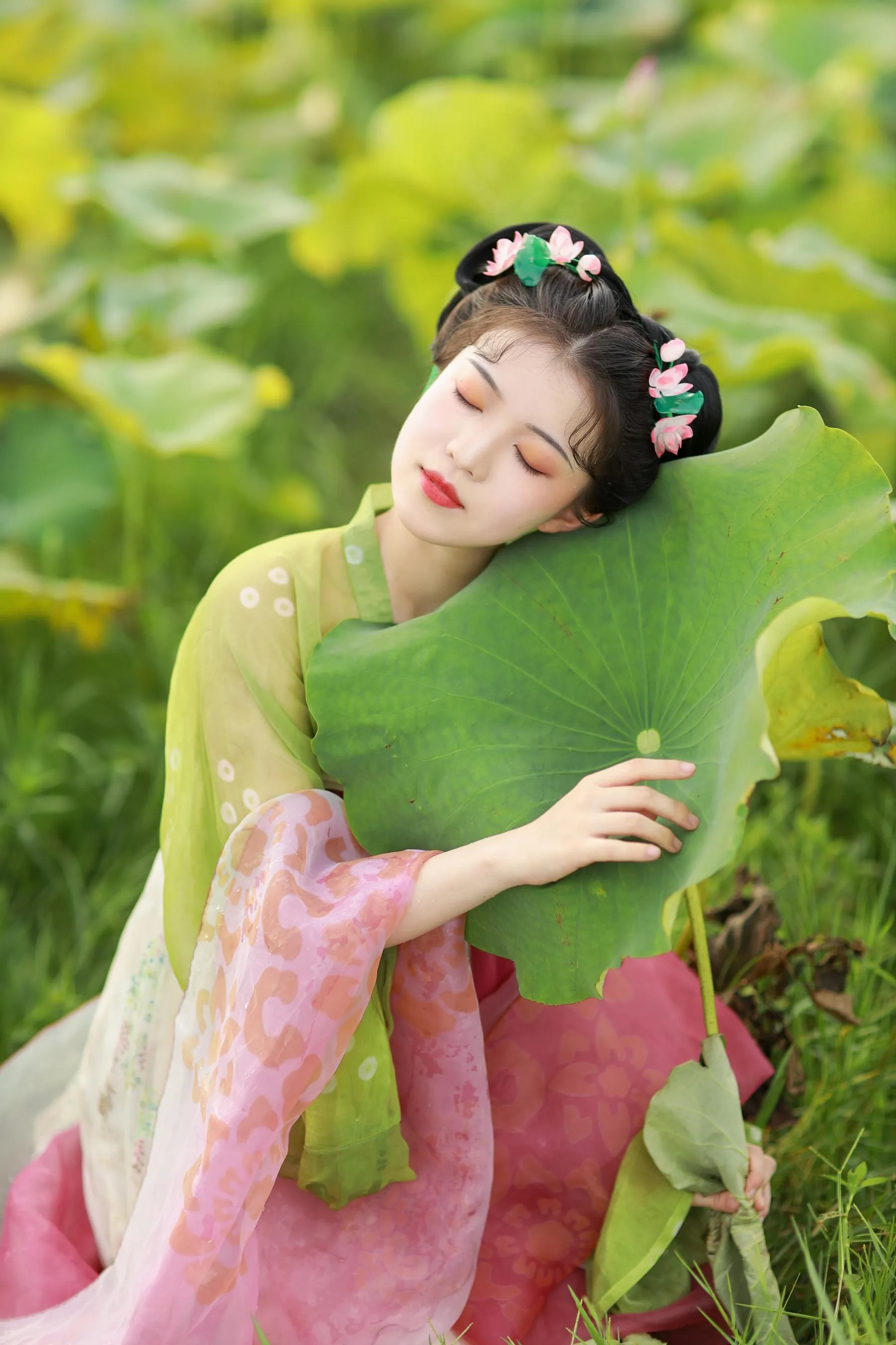 [YITUYU艺图语]2022.08.03 荷花少女 我超白_ [30P]插图4